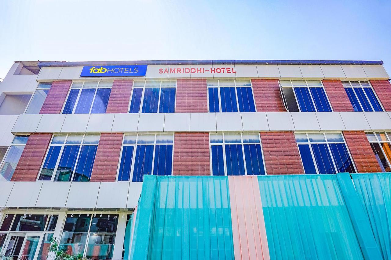 Fabhotel Siddhi Varanasi Exterior photo